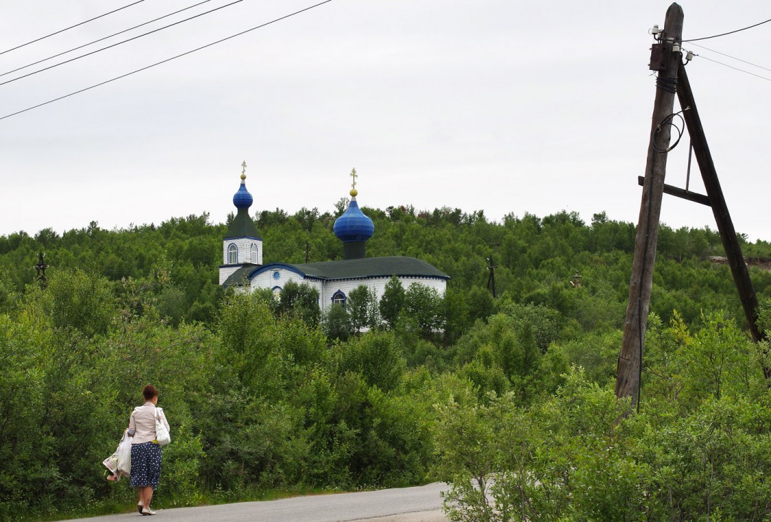 Мурманск. Церковь Михаила Архангела в Рослякове. фасады