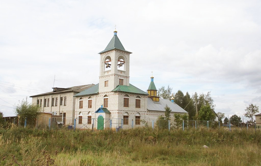 Бакшеево. Церковь Димитрия Солунского (новая). фасады, Вид с юго-запада