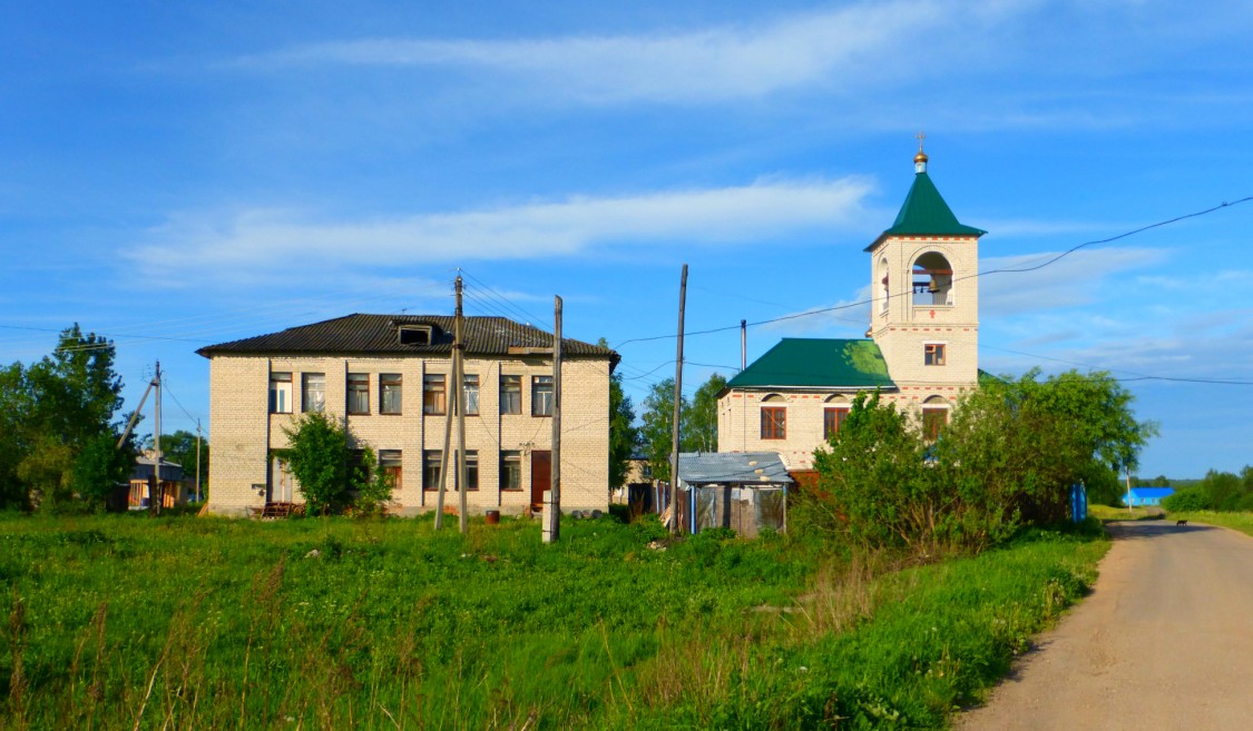 Бакшеево. Церковь Димитрия Солунского (новая). фасады