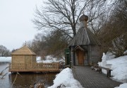 Пчела. Казанская Богородицкая Площанская мужская пустынь. Часовня Николая Чудотворца