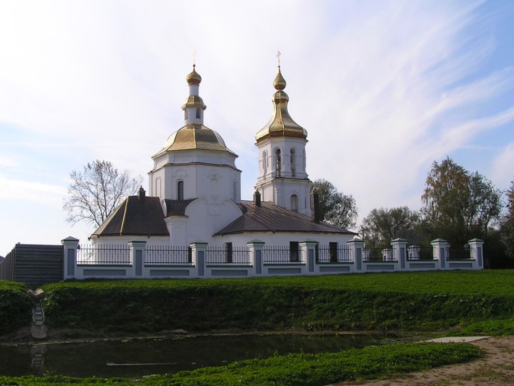 Бежецк. Церковь Спаса Преображения. фасады