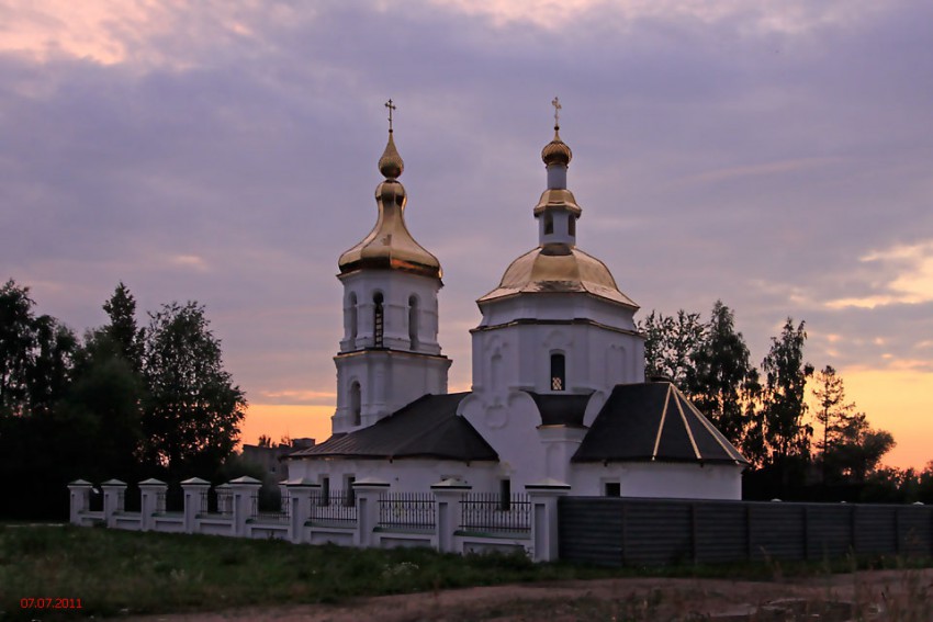 Бежецк. Церковь Спаса Преображения. фасады