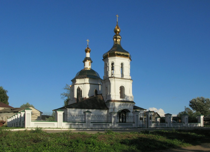 Бежецк. Церковь Спаса Преображения. фасады