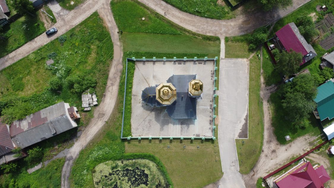Церковь Спаса Преображения, Бежецк (Бежецкий район, Тверская область). общий вид в ландшафте