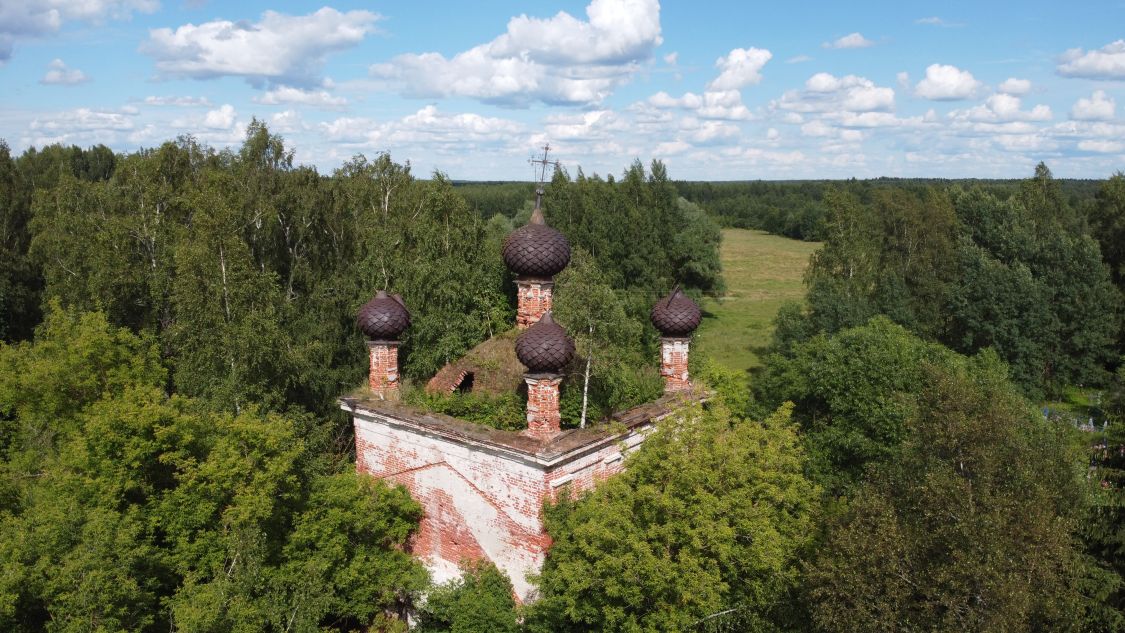 Церковь Покрова Пресвятой Богородицы, Гайново (Кимрский район и г. Кимры, Тверская область). общий вид в ландшафте