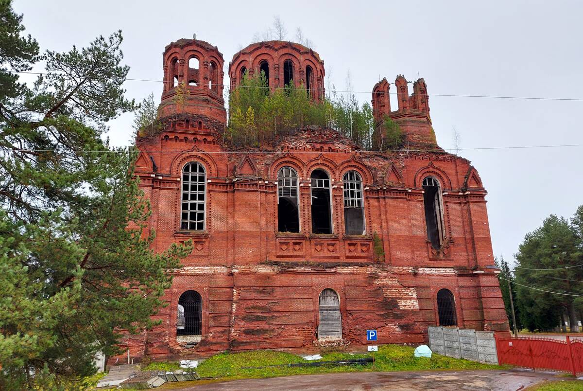 Ильинский Троицкий монастырь. Собор Троицы Живоначальной, Ромашкино (Кимрский район и г. Кимры, Тверская область). фасады