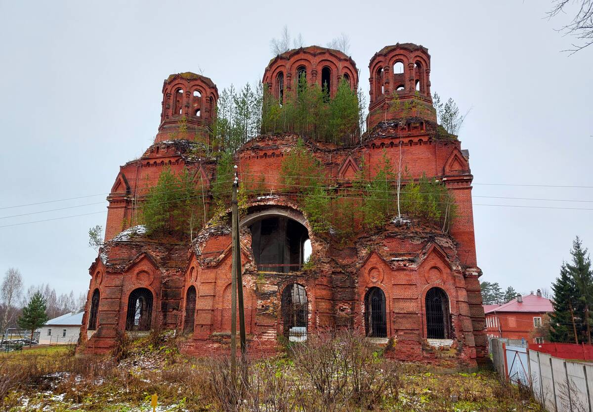 Ильинский Троицкий монастырь. Собор Троицы Живоначальной, Ромашкино (Кимрский район и г. Кимры, Тверская область). фасады