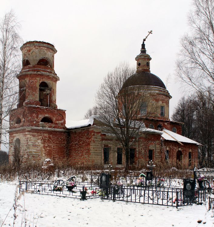 Пухлима. Церковь Николая Чудотворца. фасады
