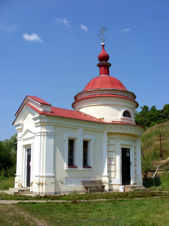 Часовня Владимирской иконы Божией Матери, Паслово (Орловский район, Орловская область). фасады, Восточный фасад купальни