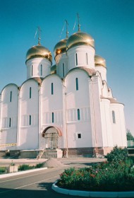 Никольское. Успенский Николо-Васильевский монастырь. Собор Успения Пресвятой Богородицы