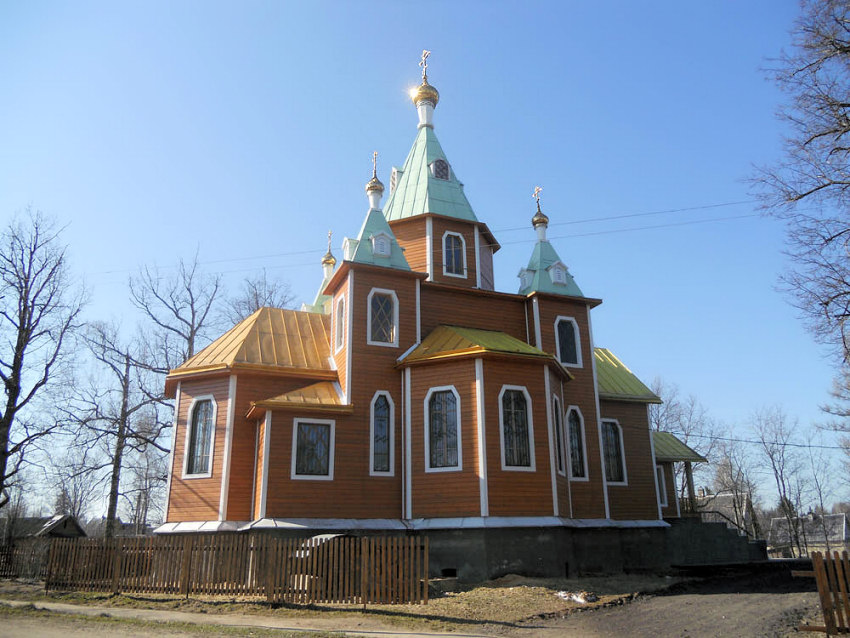 Церковь Преображения Господня (новая), Толмачёво (Лужский район, Ленинградская область). фасады