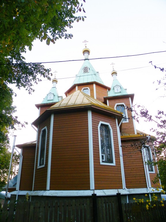 Церковь Преображения Господня (новая), Толмачёво (Лужский район, Ленинградская область). фасады