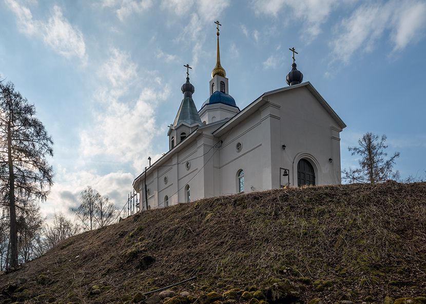 Череменец. Иоанно-Богословский Череменецкий мужской монастырь. Церковь Спаса Преображения. фасады