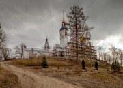 Череменец. Иоанно-Богословский Череменецкий мужской монастырь. Церковь Преображения Господня