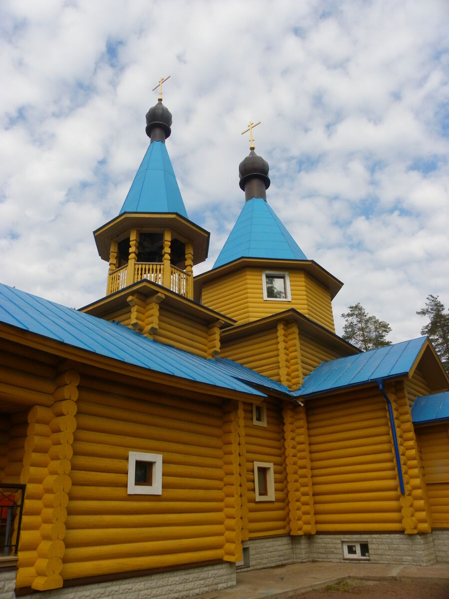 Церковь Успения Пресвятой Богородицы, Мичуринское (Приозерский район, Ленинградская область). архитектурные детали