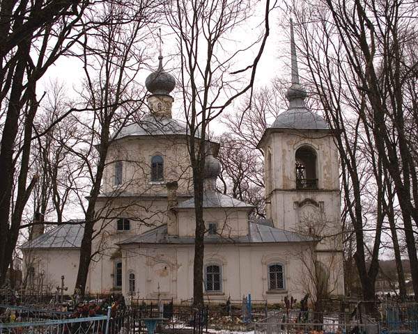Церковь Покрова Пресвятой Богородицы, Павы (Порховский район, Псковская область). фасады, Северный фасад с приделом св. Дмитрия Ростовского