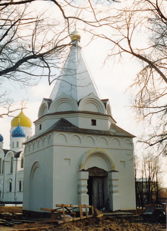 Дзержинский. Николо-Угрешский монастырь. Церковь Страстей Господних. фасады