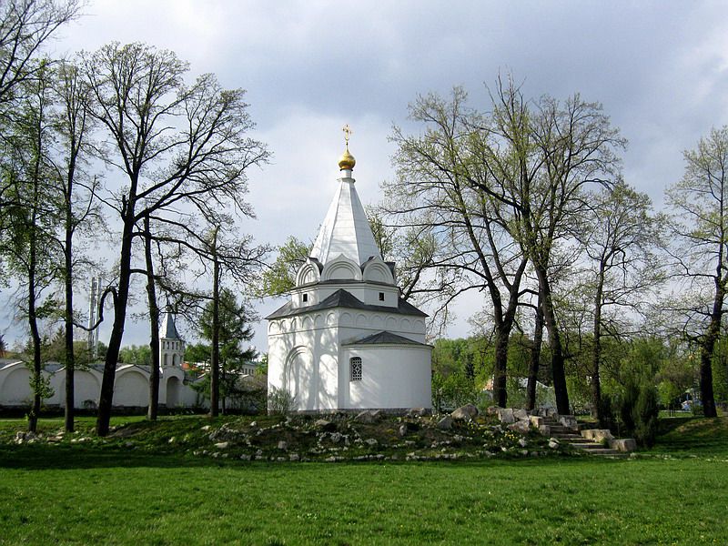 Дзержинский. Николо-Угрешский монастырь. Церковь Страстей Господних. фасады