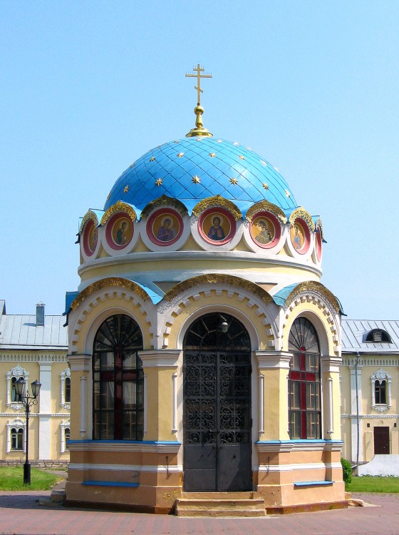 Дзержинский. Николо-Угрешский монастырь. Часовня Явления образа Николая Чудотворца. фасады