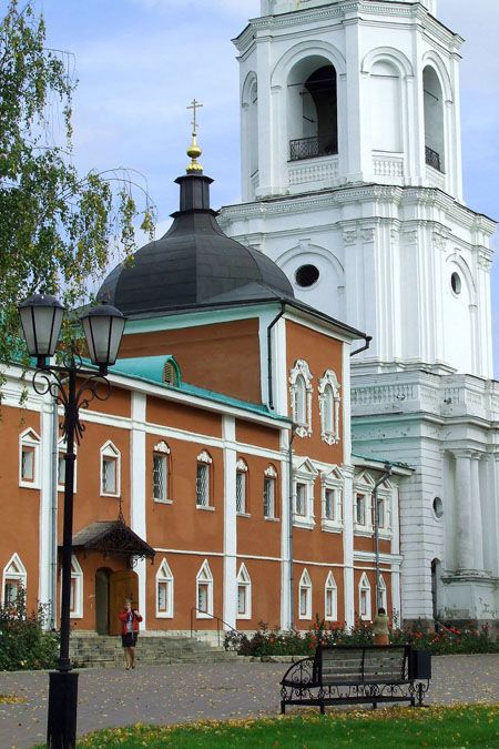 Николо-Угрешский монастырь. Церковь Успения Пресвятой Богородицы, Дзержинский (Люберецкий городской округ, гг. Лыткарино, Котельники, Московская область). фасады, Вид с юго-запада