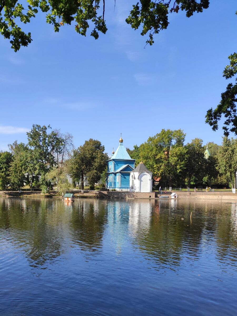 Николо-Угрешский монастырь. Церковь Петра и Павла, Дзержинский (Люберецкий городской округ, гг. Лыткарино, Котельники, Московская область). общий вид в ландшафте
