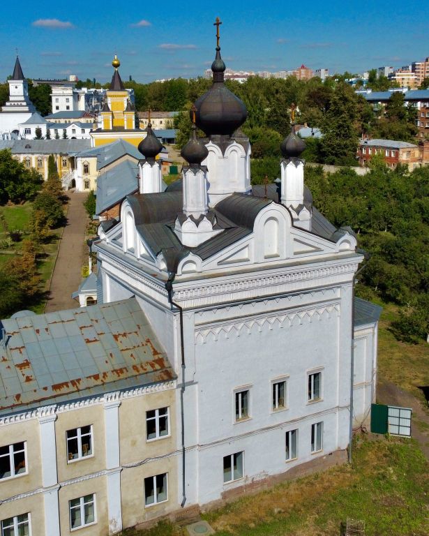 Дзержинский. Николо-Угрешский монастырь. Церковь Казанской иконы Божией Матери. фасады, С высоты вид с юга