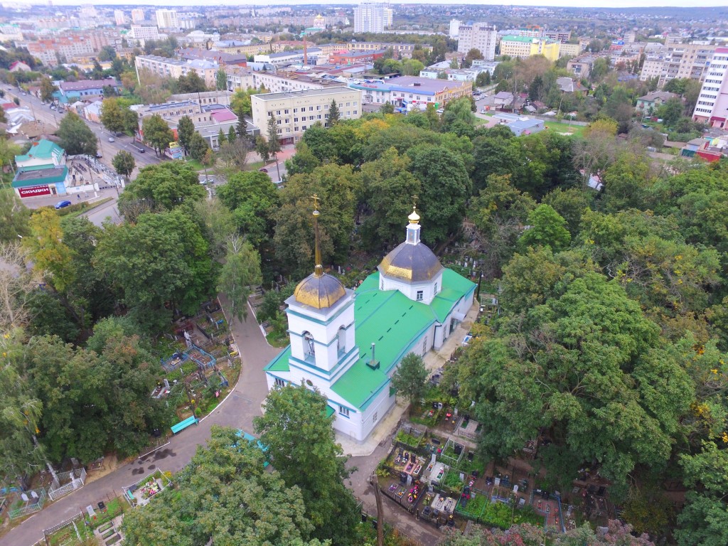 Орёл. Церковь Иоанна Предтечи на Крестительском кладбище. общий вид в ландшафте, Вид с юго-запада, фото с квадрокоптера.