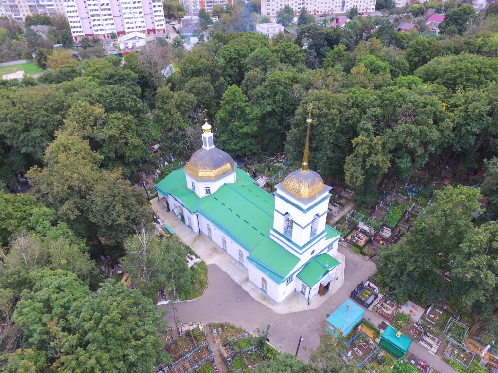 Орёл. Церковь Иоанна Предтечи на Крестительском кладбище. общий вид в ландшафте, Вид с северо-запада, фото с квадрокоптера.