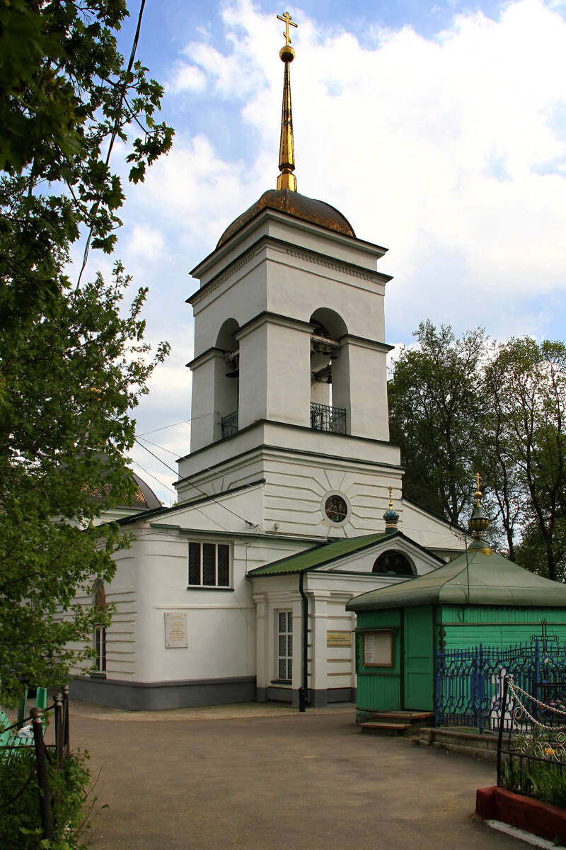 Церковь Иоанна Предтечи на Крестительском кладбище, Орёл (Орёл, город, Орловская область). общий вид в ландшафте