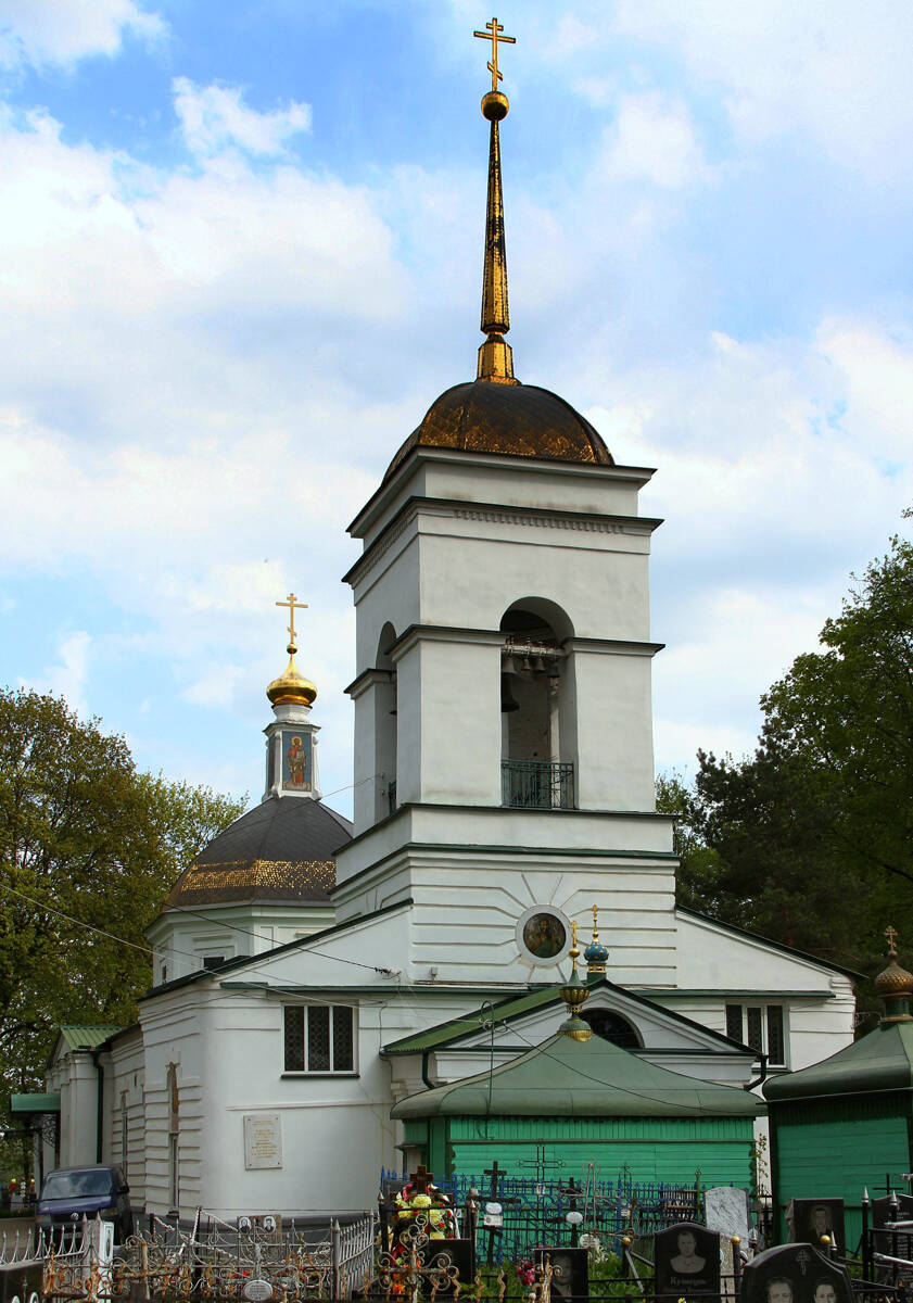 Церковь Иоанна Предтечи на Крестительском кладбище, Орёл (Орёл, город, Орловская область). общий вид в ландшафте