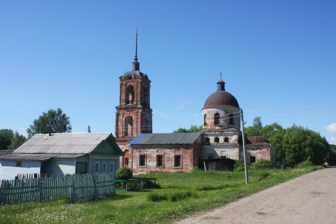 Зобнино. Церковь Зачатия Анны. общий вид в ландшафте