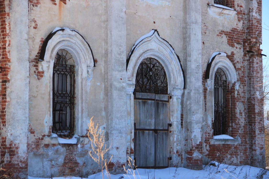 Церковь Воздвижения Креста Господня, Старобислово (Калязинский район, Тверская область). фасады