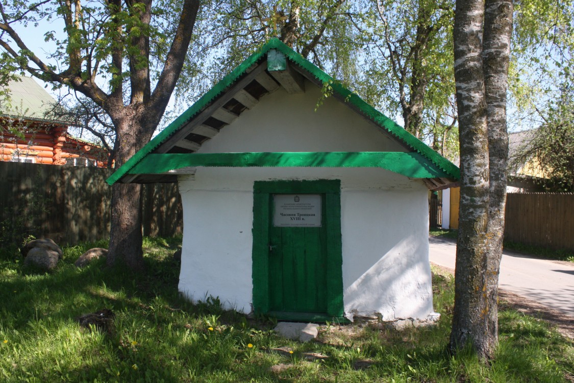 Часовня Троицы Живоначальной, Изборск (Печорский район, Псковская область). фасады