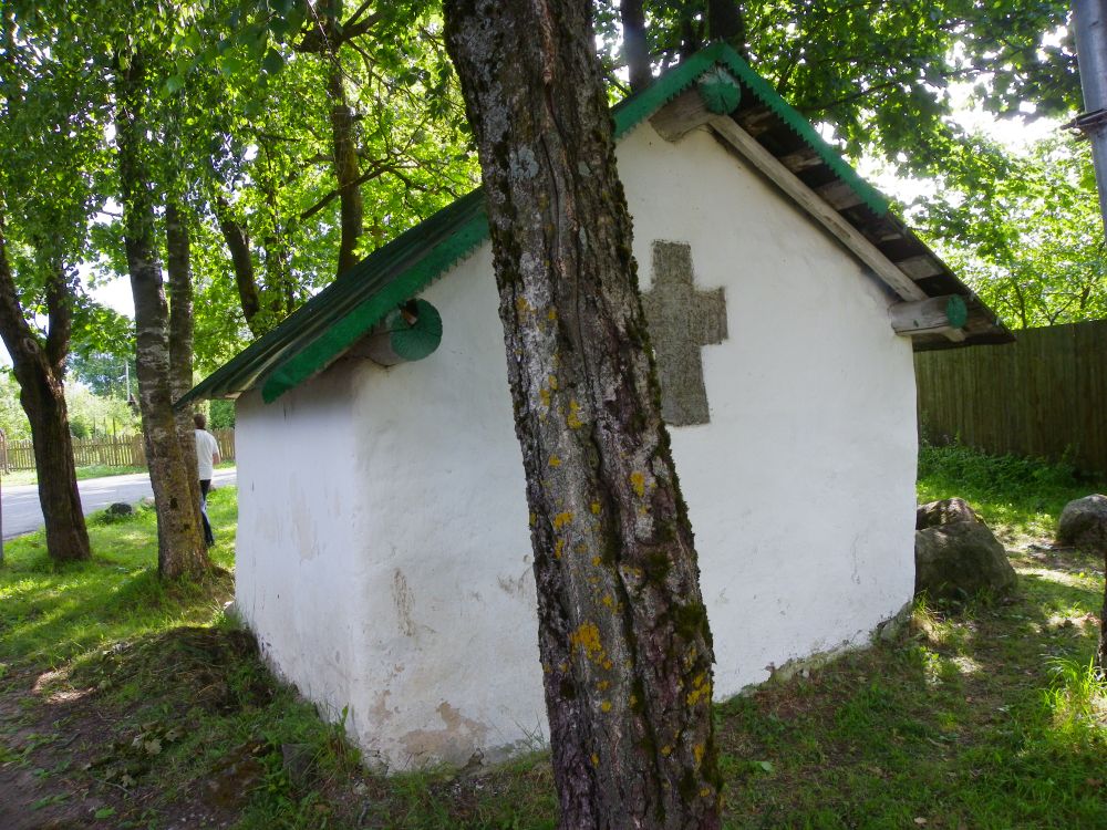 Часовня Троицы Живоначальной, Изборск (Печорский район, Псковская область). фасады