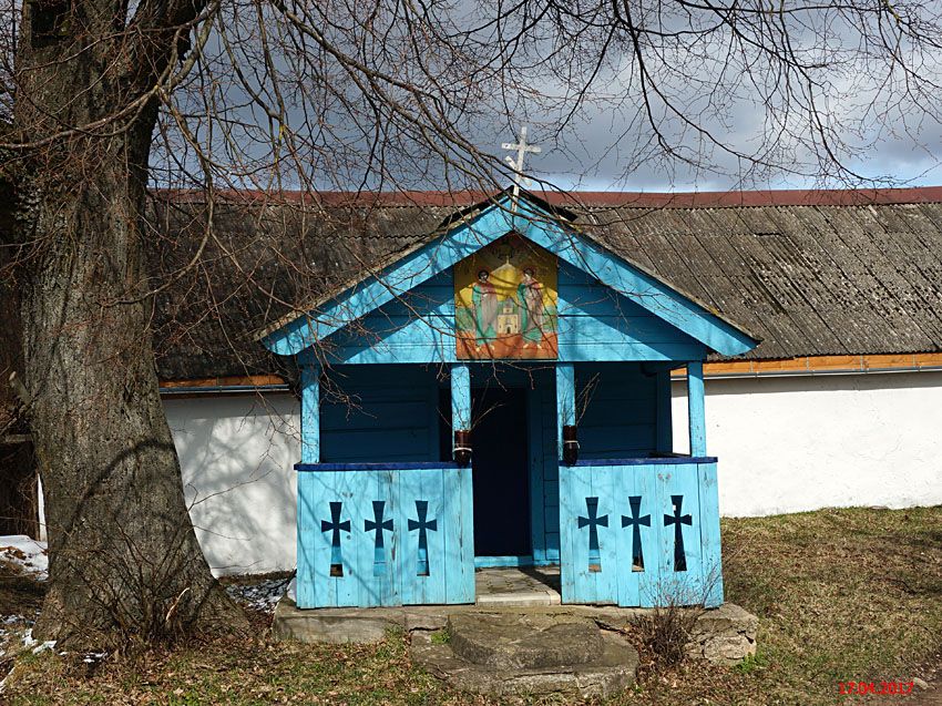 Часовня Флора и Лавра, Малы (Печорский район, Псковская область). фасады