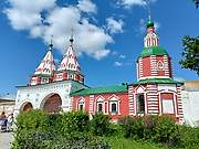 Суздаль. Ризоположенский монастырь. Часовня в юго-восточной башне