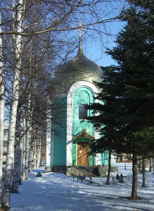 Часовня Александра Невского, Северодвинск (Северодвинск, город, Архангельская область). фасады, Вид с запада, с тропинки, пересекающей аллею
