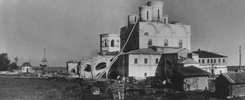 Николаевский Корельский монастырь, Северодвинск (Северодвинск, город, Архангельская область). документальные фотографии, Разрушение монастыря в 1936 году.