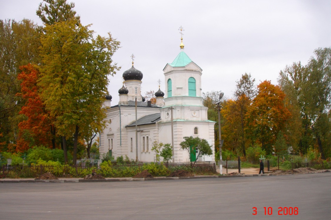 Невель. Кафедральный собор Троицы Живоначальной. фасады