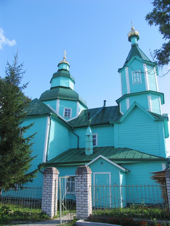 Церковь Сошествия Святого Духа, Плиссы (Невельский район, Псковская область). фасады