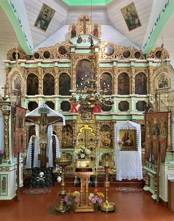 Церковь Сошествия Святого Духа, Плиссы (Невельский район, Псковская область). интерьер и убранство, Иконостас
