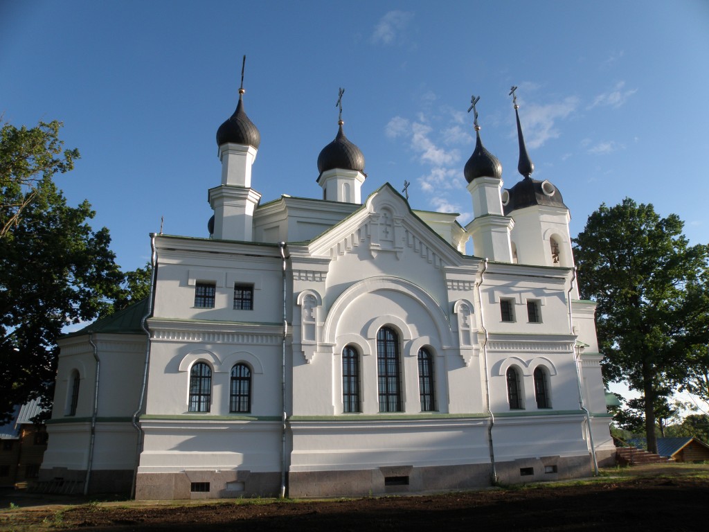Троицкий Творожковский монастырь. Церковь Троицы Живоначальной, Творожково (Струго-Красненский район, Псковская область). фасады