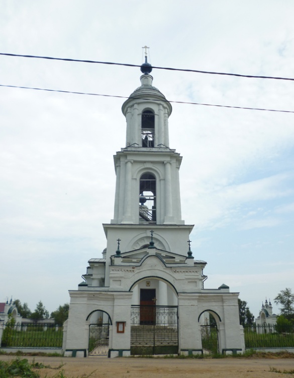 Борщево. Церковь Вознесения Господня. фасады, Фронтон южного портика.