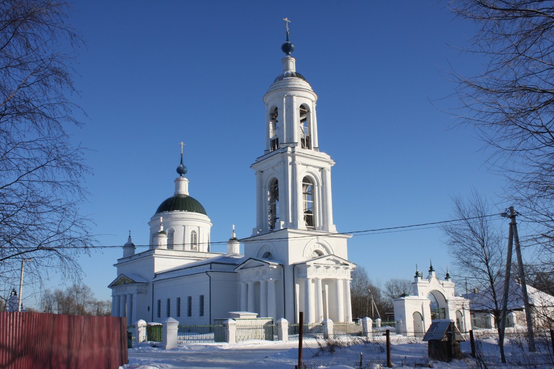 Церковь Вознесения Господня, Борщево (Клинский городской округ, Московская область). общий вид в ландшафте