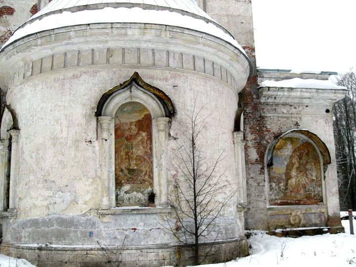 Церковь Георгия Победоносца, Подтеребово (Клинский городской округ, Московская область). архитектурные детали