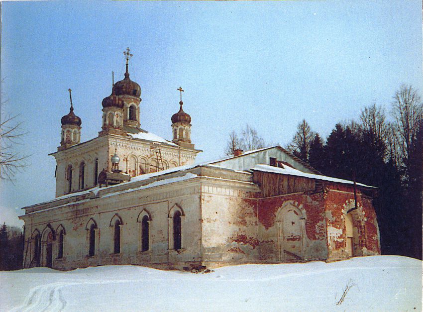 Подтеребово. Церковь Георгия Победоносца. фасады