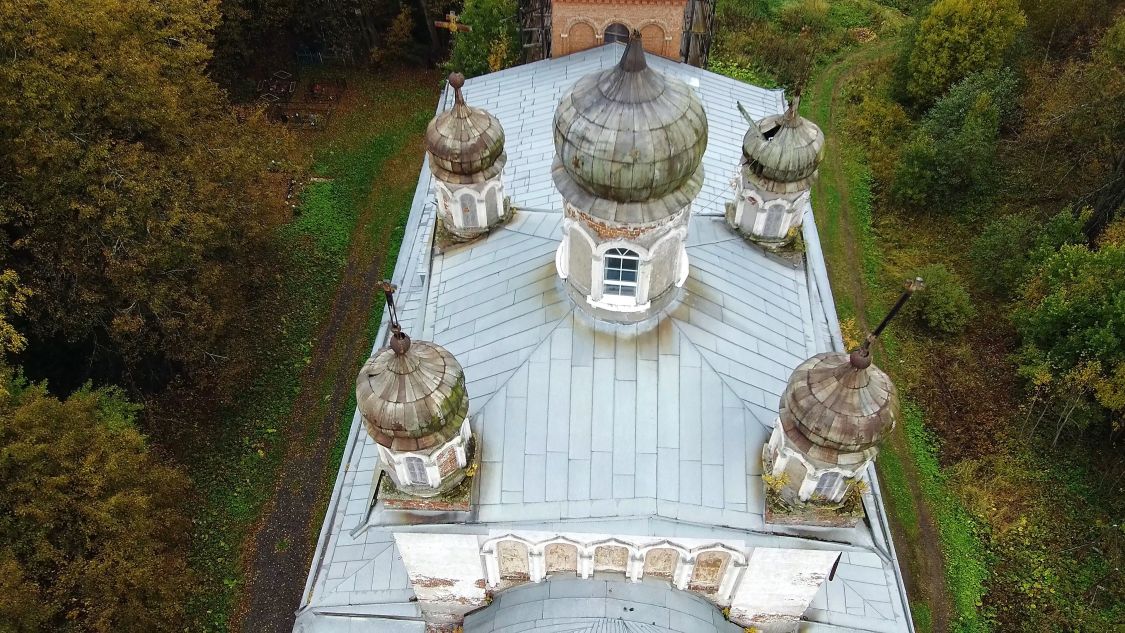 Церковь Георгия Победоносца, Подтеребово (Клинский городской округ, Московская область). архитектурные детали