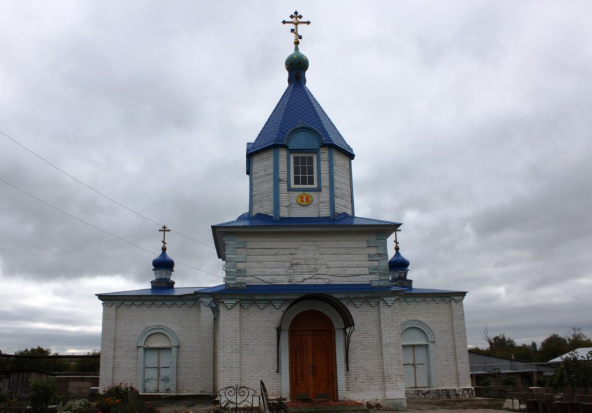 Студенцы. Церковь Покрова Пресвятой Богородицы. фасады