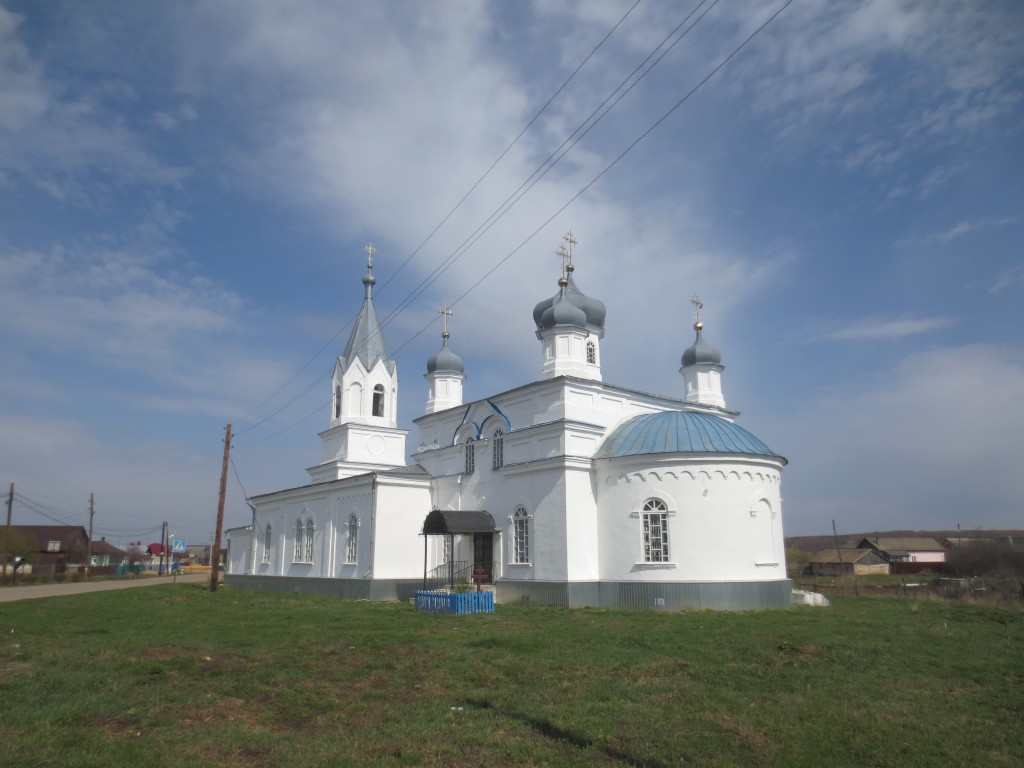 Церковь Троицы Живоначальной, Новосёлки (Арзамасский район и г. Арзамас, Нижегородская область). фасады