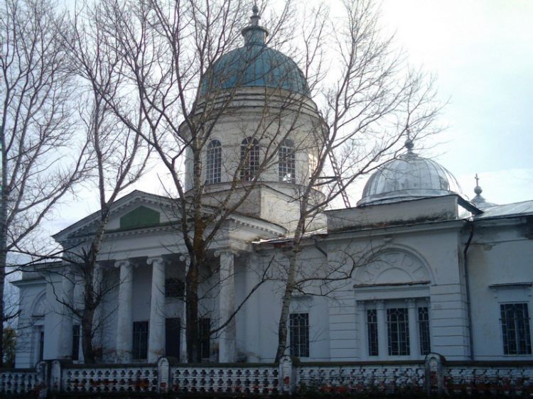 Церковь Троицы Живоначальной, Красный Бор (Шатковский район, Нижегородская область). архитектурные детали, Вид с северной стороны: основной объём